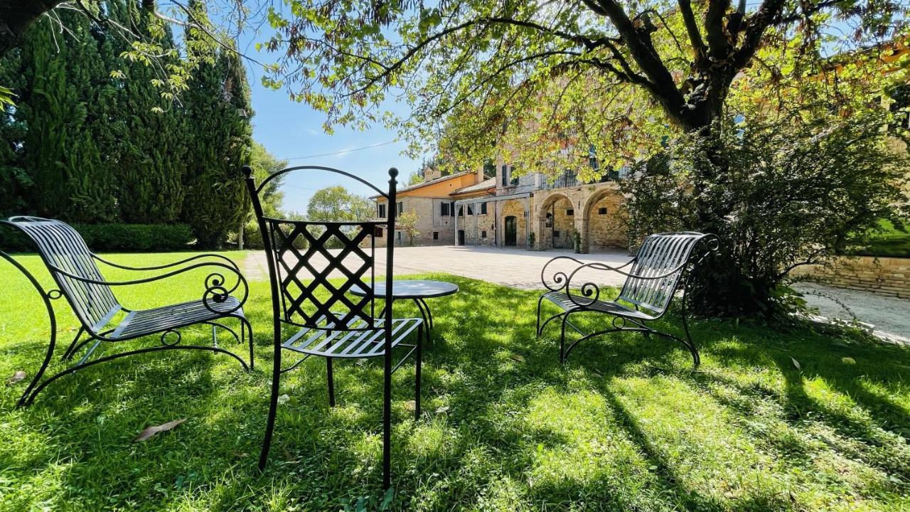 B&B Villa Dei Priori Monsampolo Del Tronto Buitenkant foto